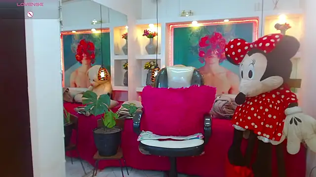 lorenapinto online show from 10.28.25