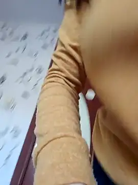 KristenVega online show from 11.12.25