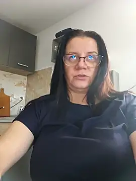 KristenVega online show from 11.14.25