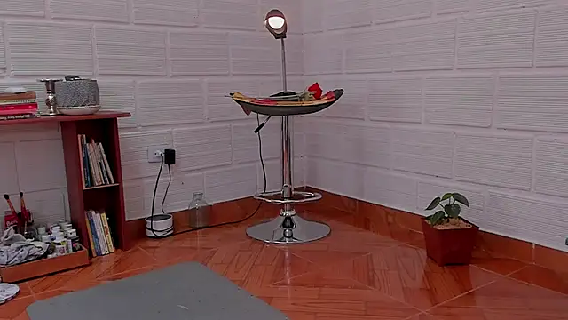 cuddlingbunny online show from 01.18.25