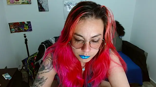 Snapshot of natasha_laulau chatting on 10.30.25 natasha laulau online show from 10.30.25