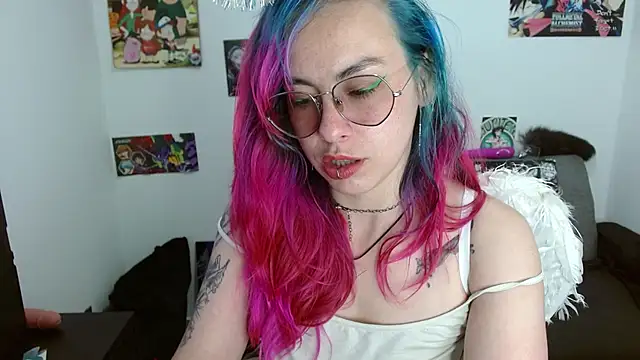 Snapshot of natasha_laulau chatting on 12.14.25 natasha laulau online show from 12.14.25