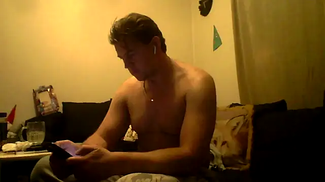 Teddan82 online show from 02.02.25