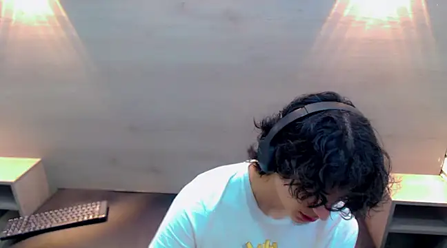 Sr BonnyEthan online show from 02.14.25