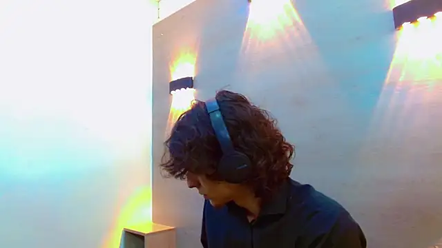 Sr BonnyEthan online show from 09.10.25