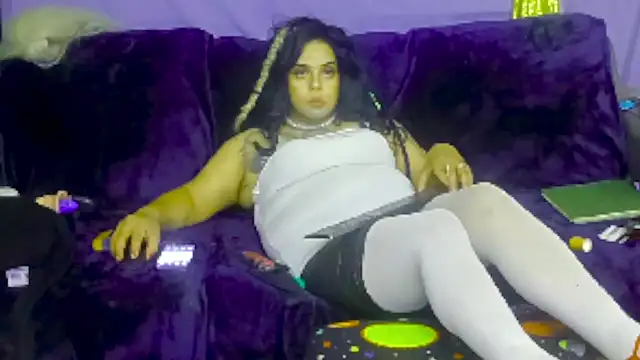 Snapshot of indica310 chatting on 03.08.25 indica310 online show from 03.08.25