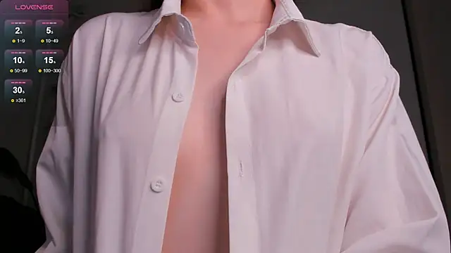 Snapshot of helen_ramsay chatting on 03.16.25 helen ramsay online show from 03.16.25