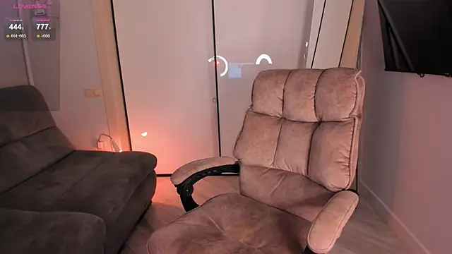 Snapshot of helen_ramsay chatting on 09.09.25 helen ramsay online show from 09.09.25