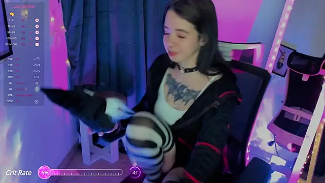 Snapshot of Sam_Mystery chatting on 02.04.25 Sam Mystery online show from 02.04.25