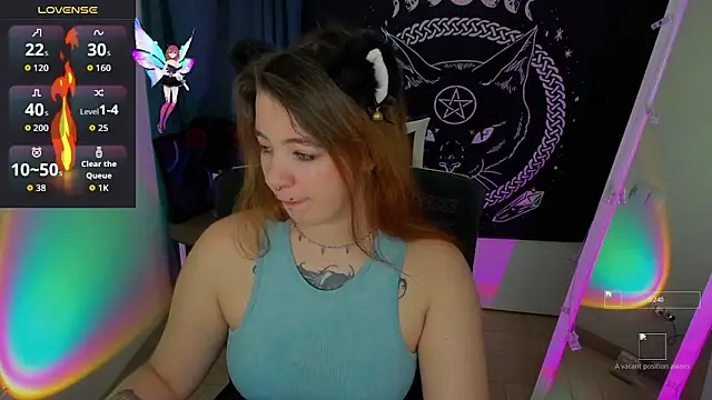 Snapshot of Sam_Mystery chatting on 11.10.25 Sam Mystery online show from 11.10.25