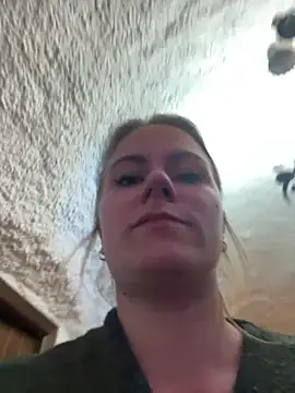 selenaluvv online show from 04.20.26