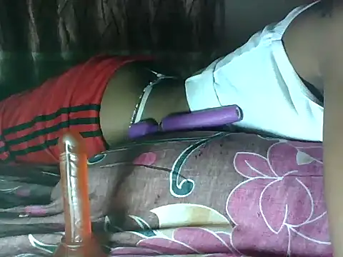 Snapshot of sweet_iddah chatting on 03.01.25 sweet iddah online show from 03.01.25