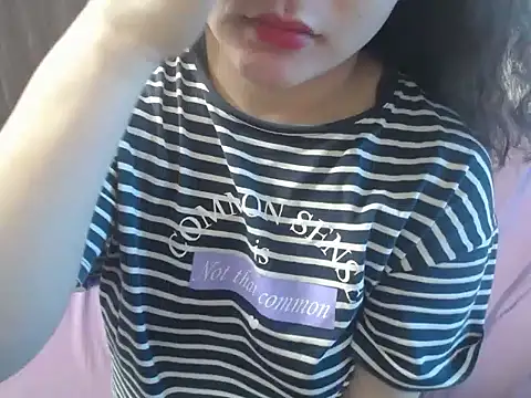 Snapshot of Mochi_Soft chatting on 10.03.25 Mochi Soft online show from 10.03.25