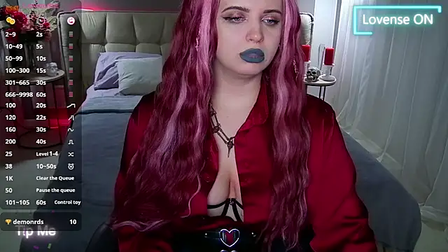 Miss Maya Mils online show from 02.22.25