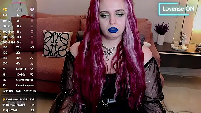 Miss Maya Mils online show from 02.25.25