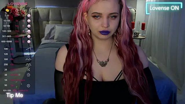 Miss Maya Mils online show from 03.09.25