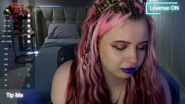 Miss Maya Mils online show from 03.09.25