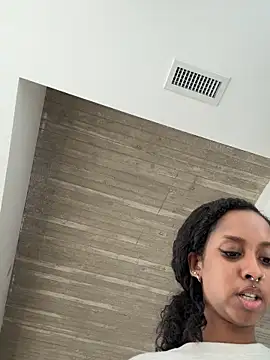 Your Paris online show from 04.01.26