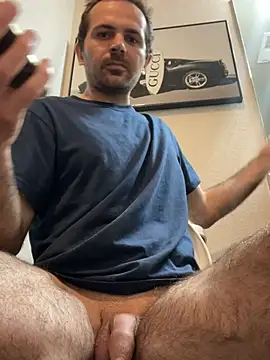 Snapshot of HungJeff6969 chatting on 06.20.26 HungJeff6969 online show from 06.20.26