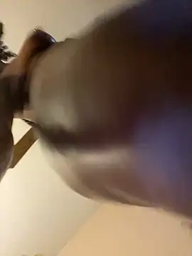 Snapshot of magicalc00ch chatting on 02.12.25 magicalc00ch online show from 02.12.25