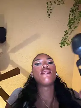 Snapshot of magicalc00ch chatting on 02.22.25 magicalc00ch online show from 02.22.25