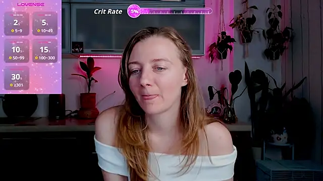 Snapshot of Elly_Helly chatting on 11.20.25 Elly Helly online show from 11.20.25