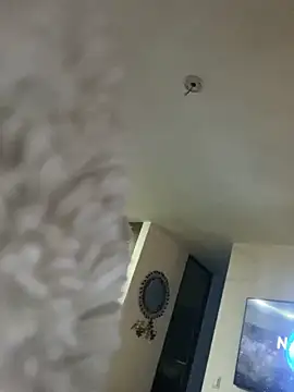 Snapshot of Leyna_liu chatting on 12.04.24 Leyna liu online show from 12.04.24