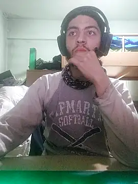 kleineid77 online show from 02.22.25