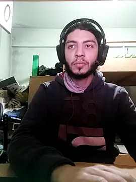 kleineid77 online show from 02.25.25