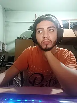 kleineid77 online show from 10.24.25