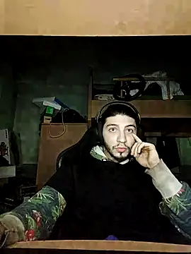 kleineid77 online show from 03.31.26