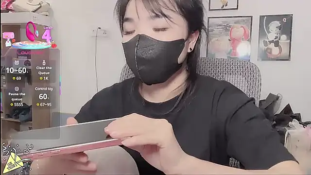 Berrysweet 68 online show from 03.16.25