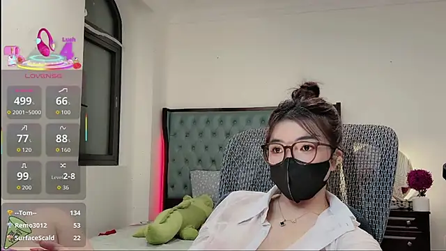 Berrysweet 68 online show from 11.13.25