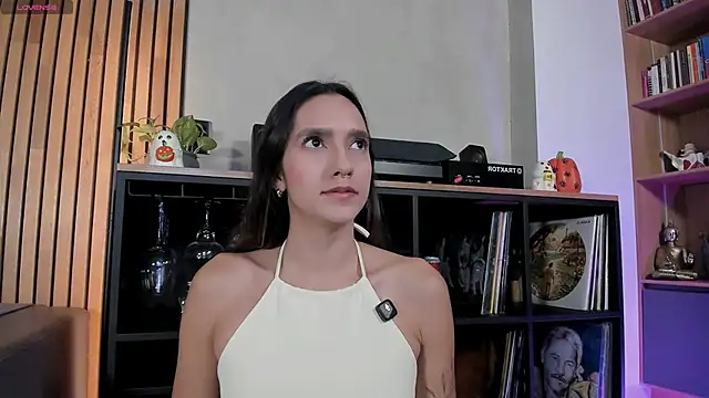 honeyhot69   online show from 10.11.25