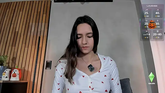 honeyhot69   online show from 10.31.25