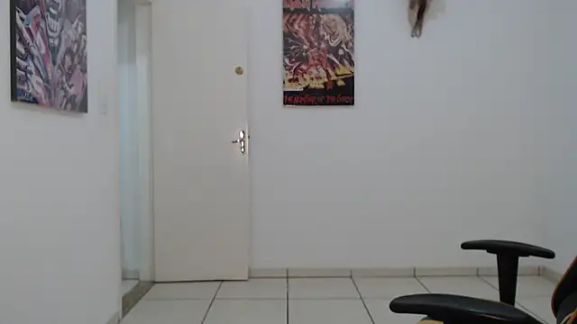 Snapshot of CrisBathoryxxx chatting on 02.22.25 CrisBathoryxxx online show from 02.22.25