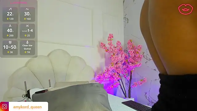 Snapshot of Amykord chatting on 09.19.25 Amykord online show from 09.19.25