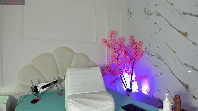 Snapshot of Amykord chatting on 10.09.25 Amykord online show from 10.09.25