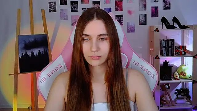 AliceCharmy online show from 01.04.25