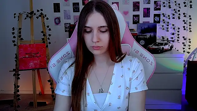 AliceCharmy online show from 09.17.25