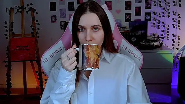 AliceCharmy online show from 09.18.25