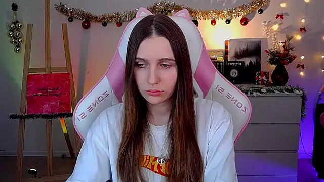 AliceCharmy online show from 12.21.25