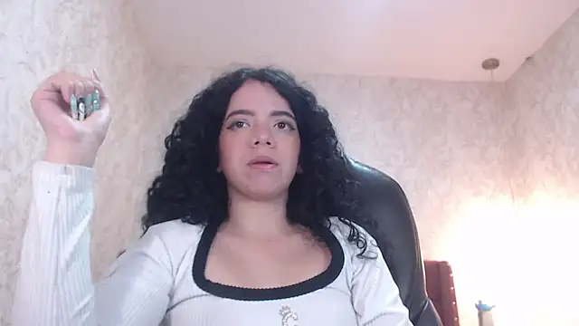 EmmaCowperr online show from 01.05.25