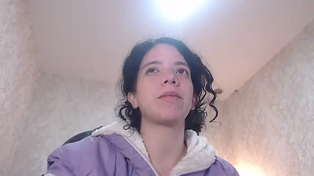 EmmaCowperr online show from 01.10.25