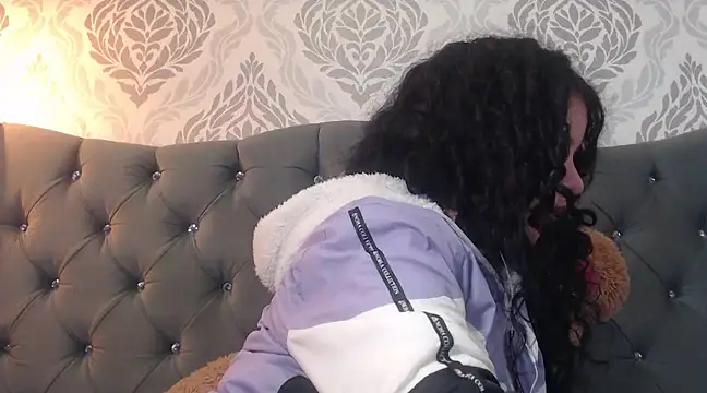 EmmaCowperr online show from 03.06.25