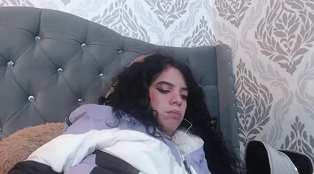 EmmaCowperr online show from 03.07.25