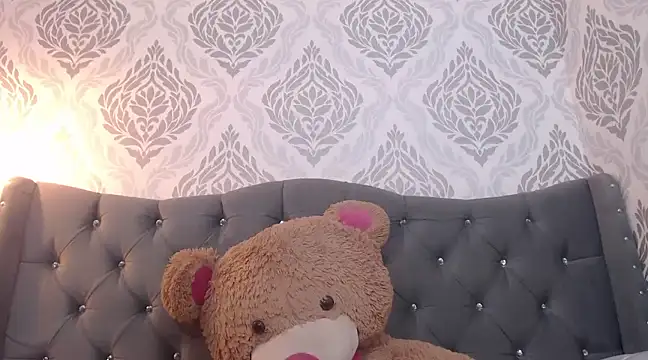 EmmaCowperr online show from 03.12.25