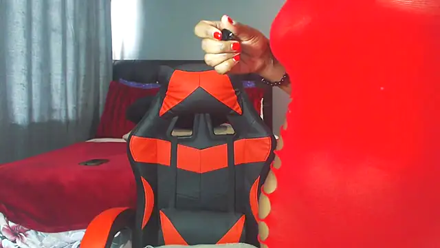 Fiercefoxxy online show from 11.10.25