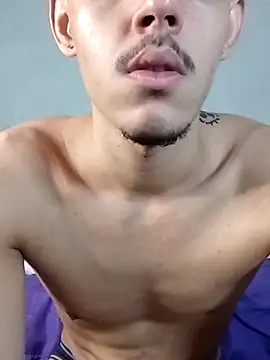 Snapshot of MicaelRian69 chatting on 03.02.25 MicaelRian69 online show from 03.02.25