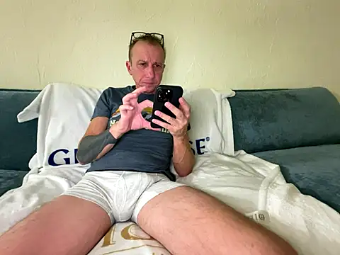 mouser21212 online show from 10.31.25